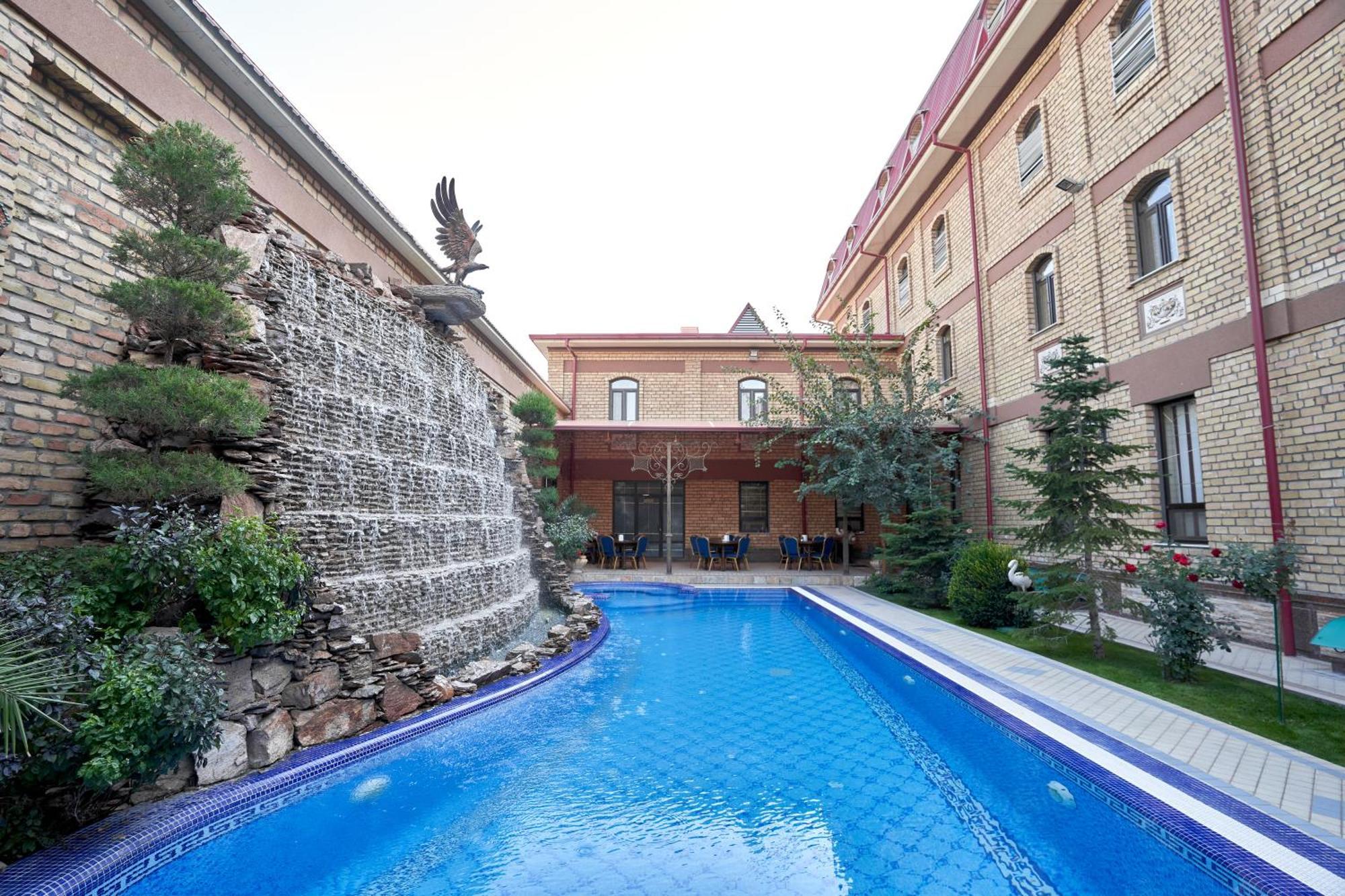 Rakat Plaza Hotel Tashkent Exterior photo